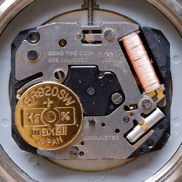 Thumbnail image of Seiko movement 5Y22A in model 5Y22-8050.